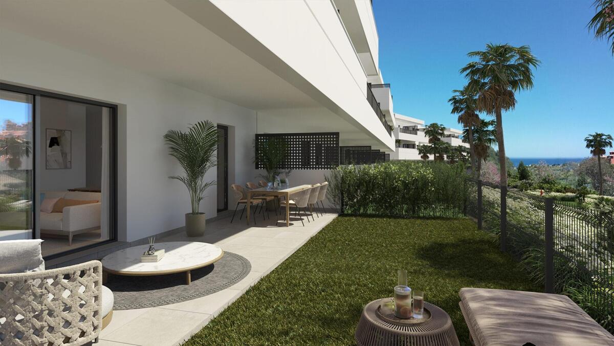 Apartment in Estepona - view 1