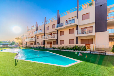 Penthouse in Mil Palmeras - view 1