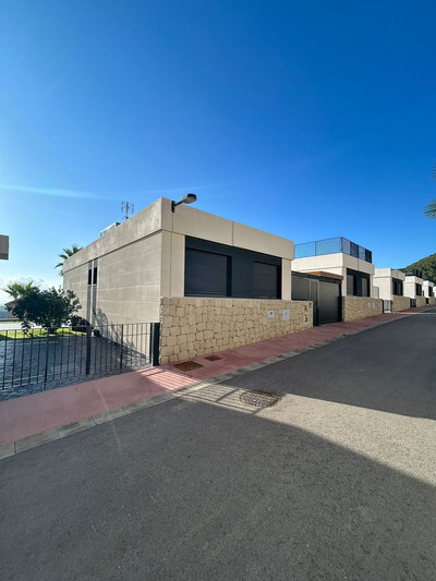 Villa in San Juan de Alicante - view 1