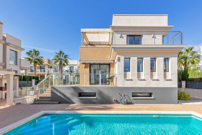 Villa in Urbanizacion los Balcones - view 1