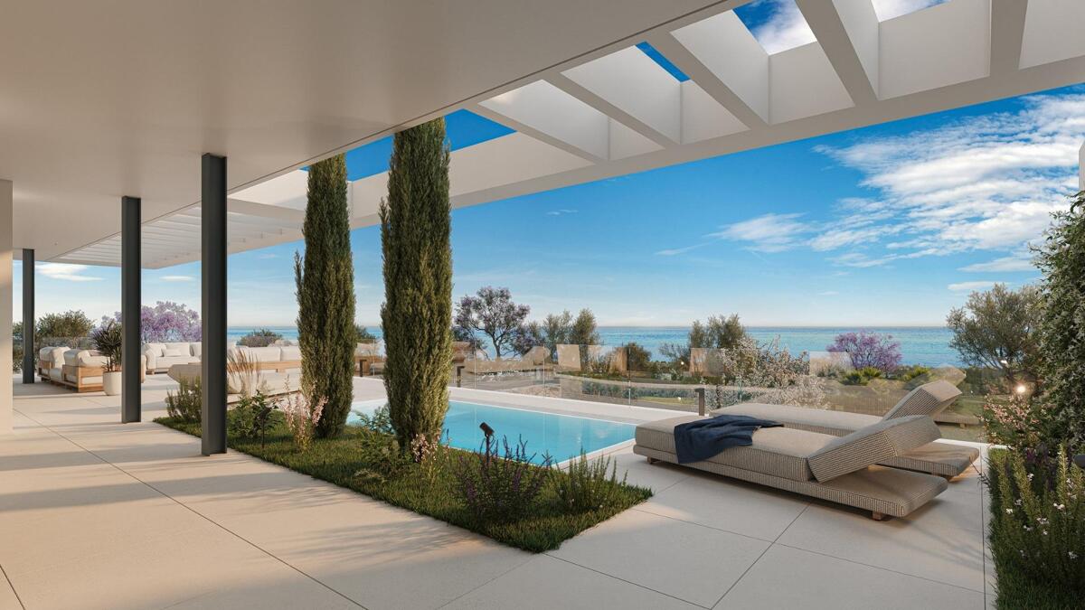 House in Marbella Del Este - view 1