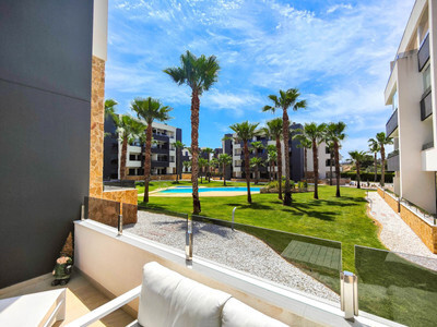 Apartment in Urbanizacion los Balcones - view 1