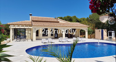 Villa in Moraira - view 1