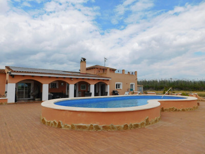 Villa in Alicante - view 1