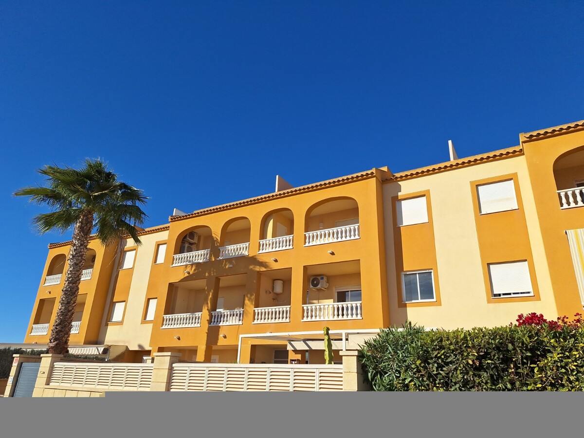 Apartment in Alicante - view 1