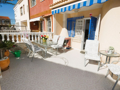 Villa in Alicante - view 1
