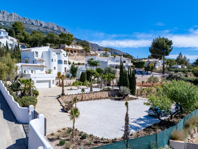 Villa in Alicante - view 1