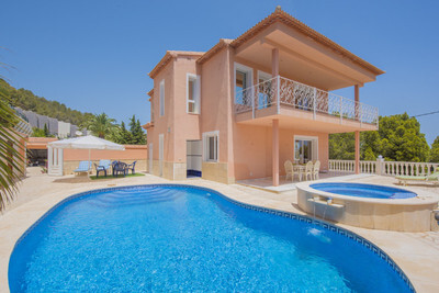 Villa in Alicante - view 1