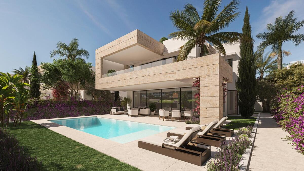 Villa in Estepona - view 1