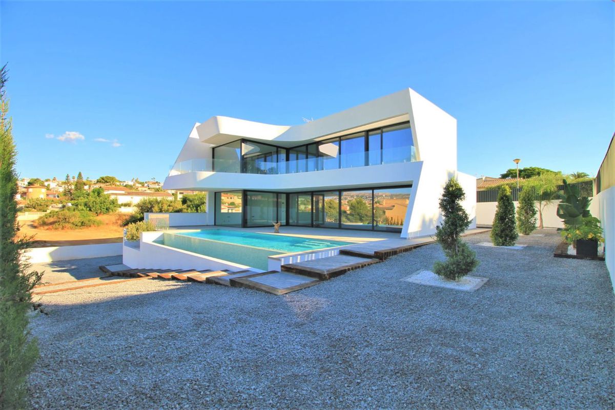 Villa in San Juan de Alicante - view 1