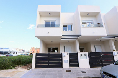 House in Alicante - view 1