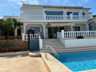 Villa in La Nucia - view 1