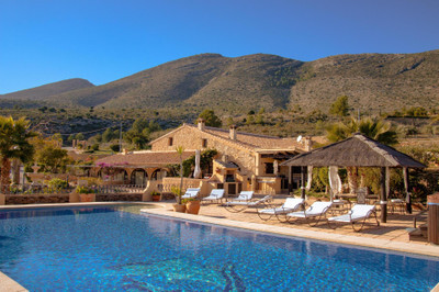 Farm, Ranch or Equestrian in Benissanet - view 1