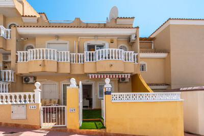House in Villamartin - view 1