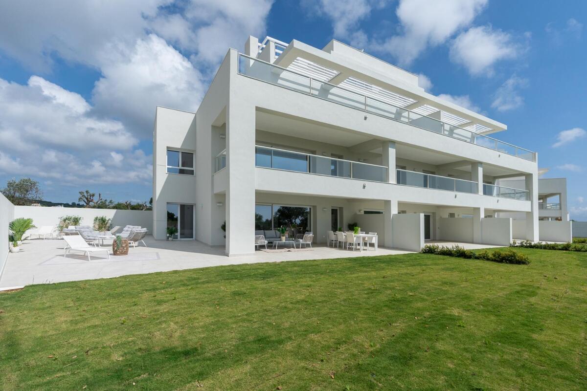 Apartment in Sotogrande - view 1