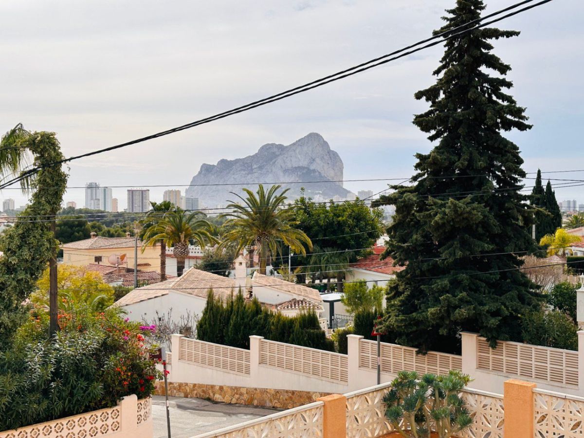 Villa in San Juan de Alicante - view 1