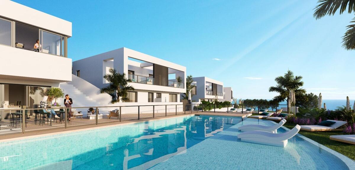 Villa in Sitio de Calahonda - view 1