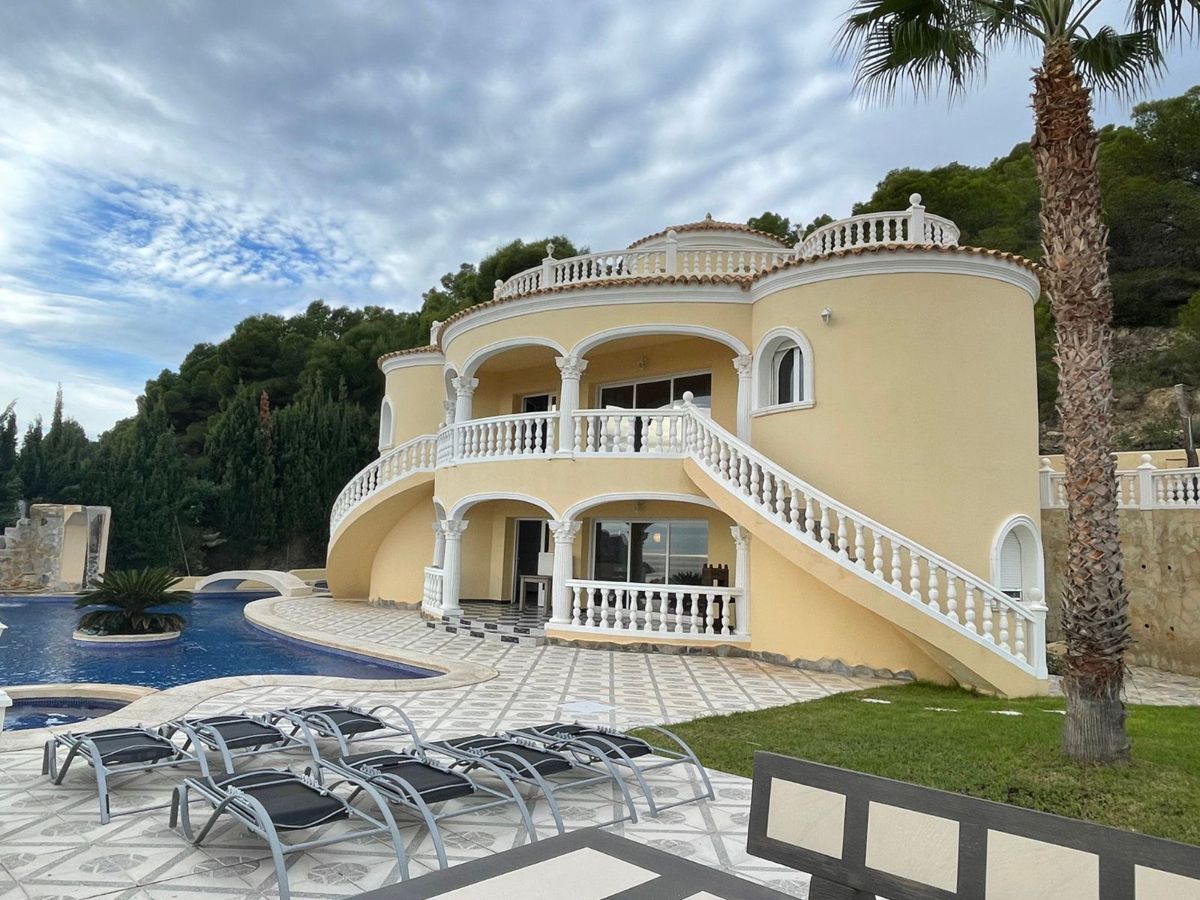 Villa in San Juan de Alicante - view 1