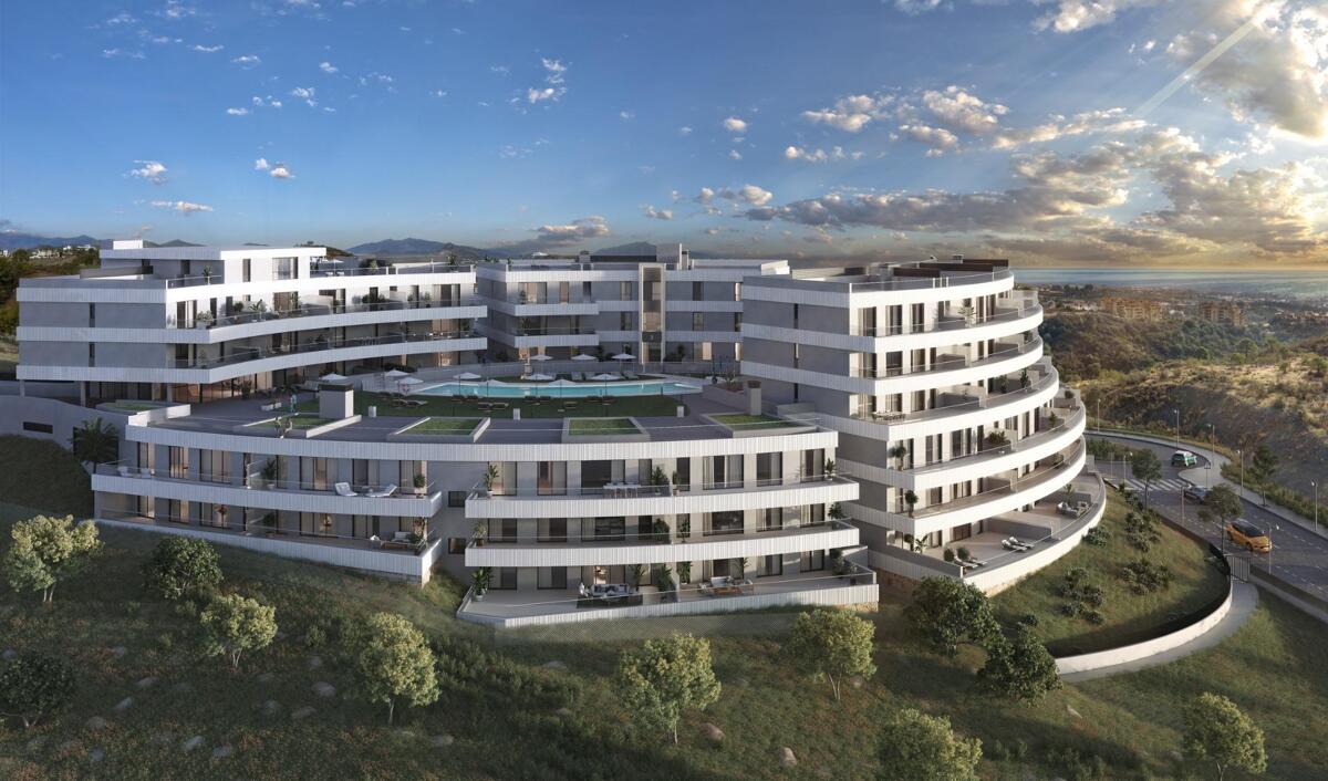 Apartment in Estepona - view 1