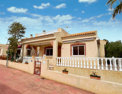 Villa in San Juan de Alicante - view 1