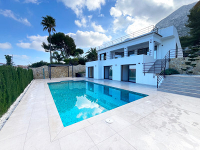 Villa in San Juan de Alicante - view 1