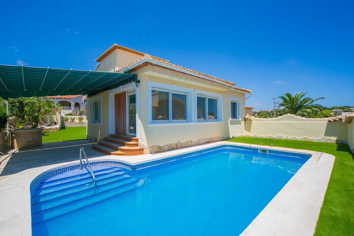 Villa in San Juan de Alicante - view 1