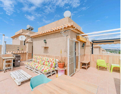 House in Alicante - view 1