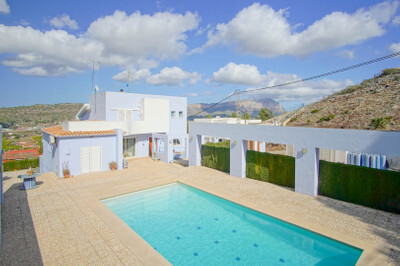 Villa in San Juan de Alicante - view 1