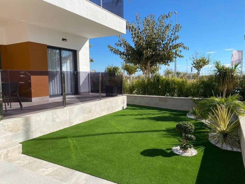 House in Alicante - view 1