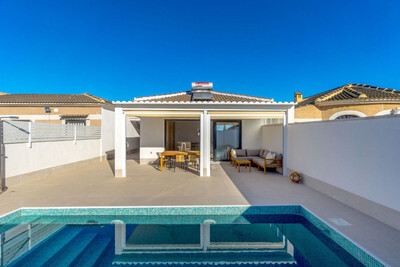 Villa in Alicante - view 1