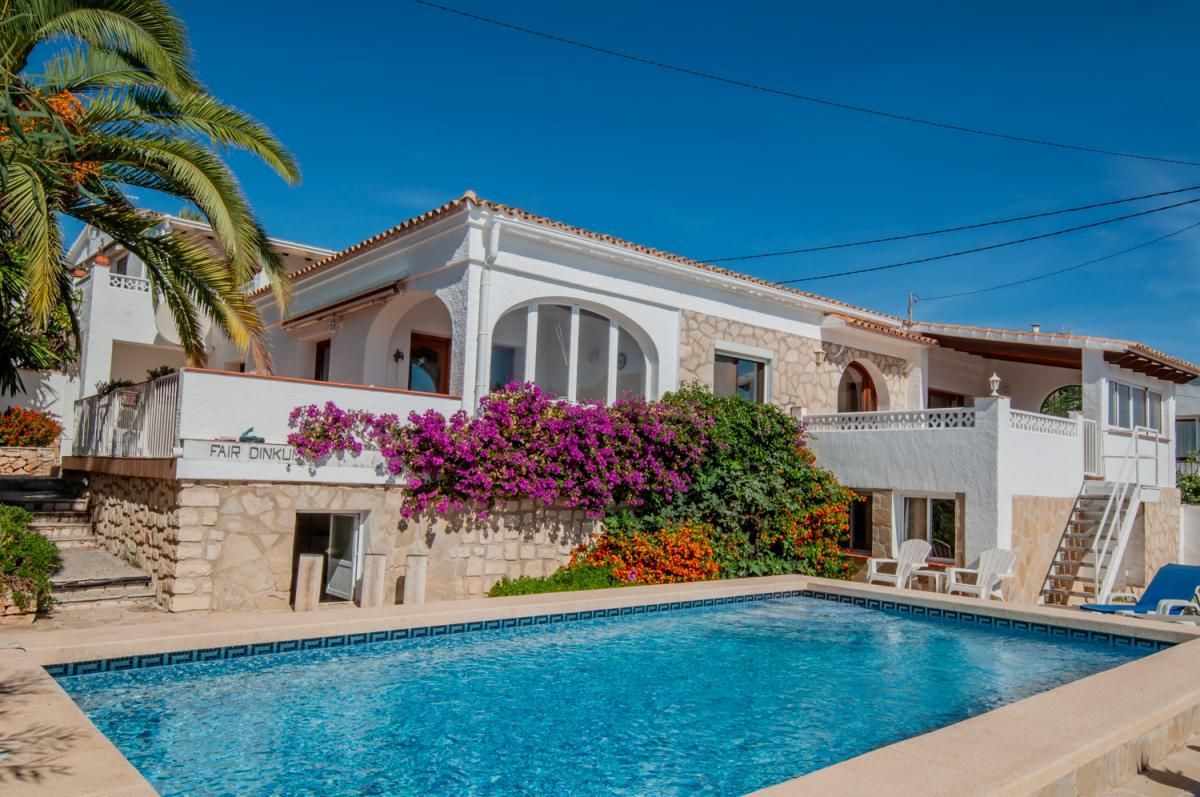 Villa in San Juan de Alicante - view 1
