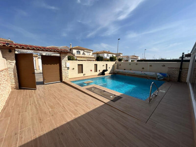 House in Torre de la Horadada - view 1