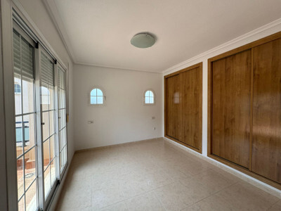 Penthouse in Alicante - view 1
