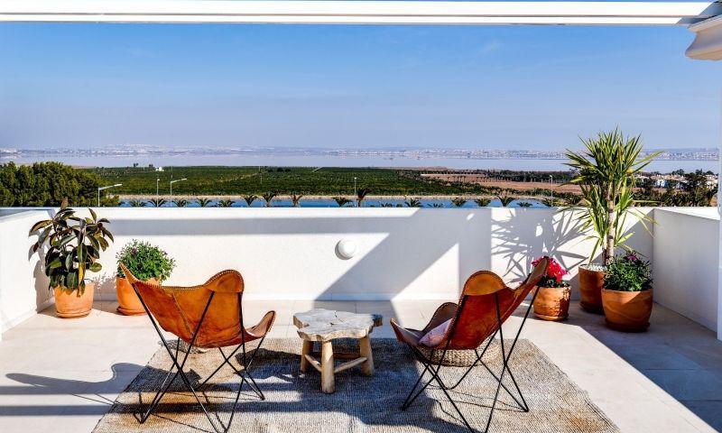 House in Alicante - view 1