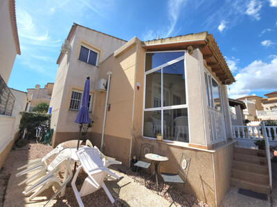 House in Alicante - view 1