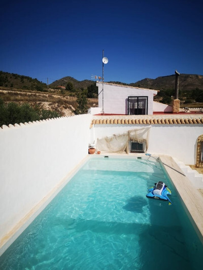 Villa in Alicante - view 1