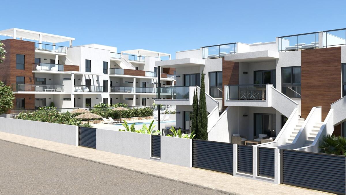 House in Torre de la Horadada - view 1