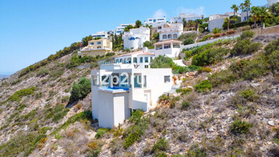 Villa in Benitachell - view 1