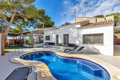 Villa in Punta Prima - view 1