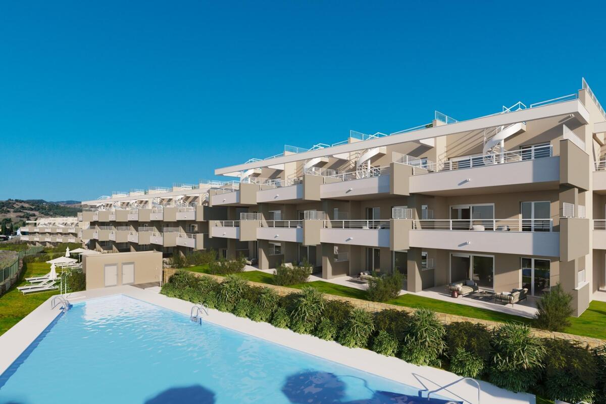 Apartment in Estepona - view 1