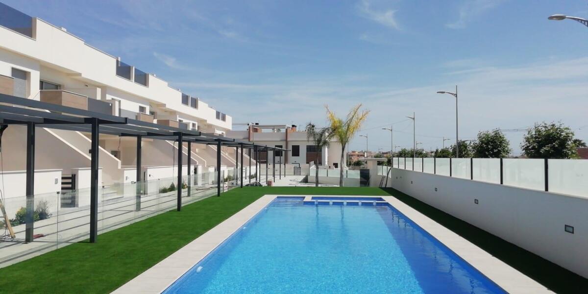 House in Alicante - view 1