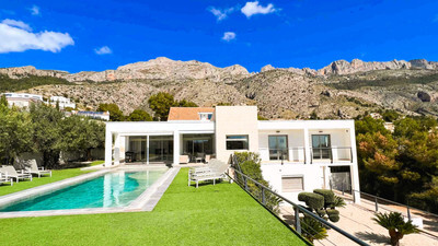 Villa in Altea - view 1