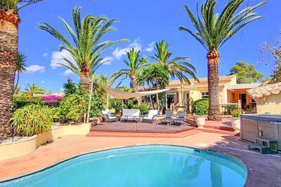 Villa in Javea - view 1
