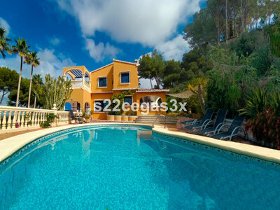 Villa in Alicante - view 1