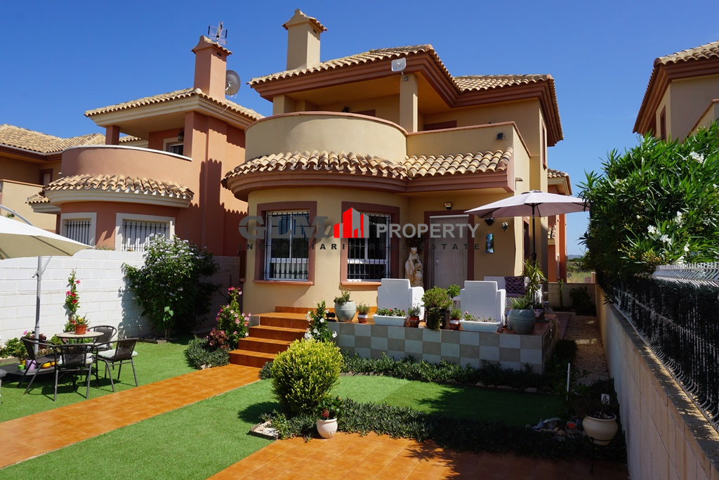 Apartment in Los Urrutias - view 1