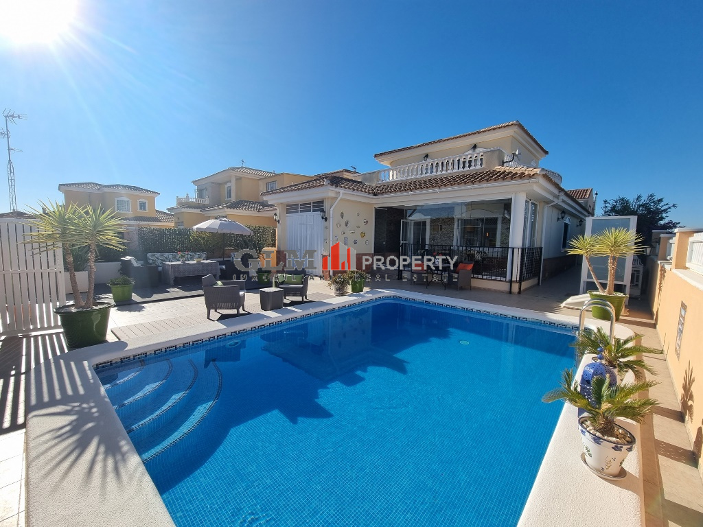 Apartment in Los Alcazares - view 1