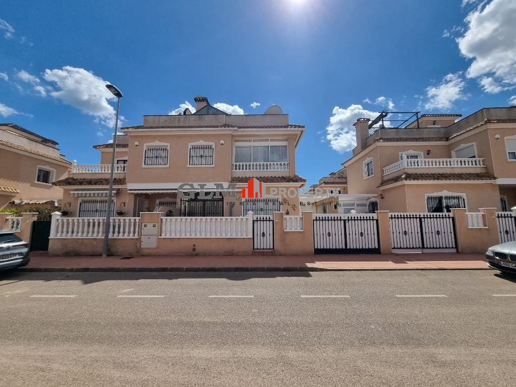 Apartment in Santa Cruz - view 1