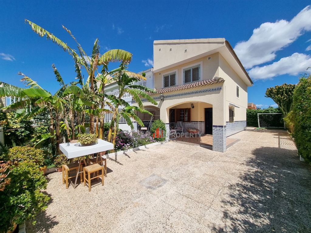 Apartment in Santa Cruz - view 1