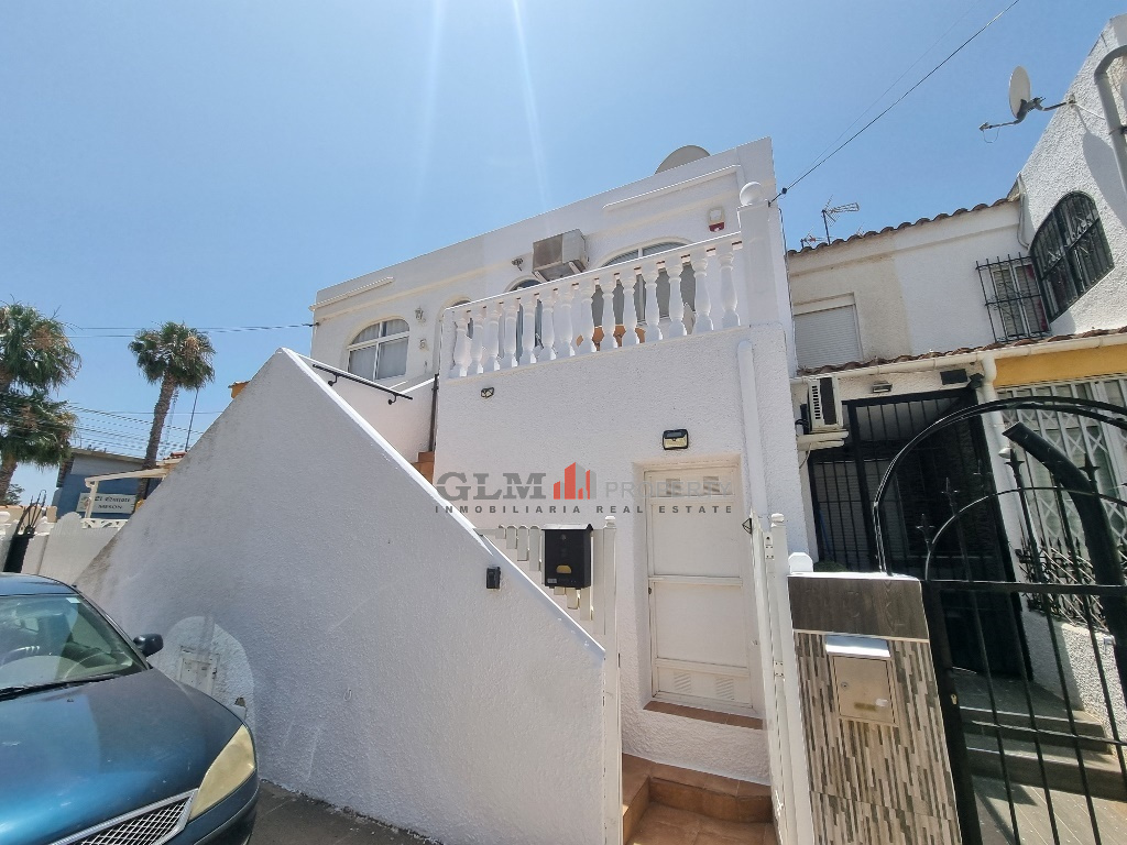 Apartment in Santa Cruz - view 1