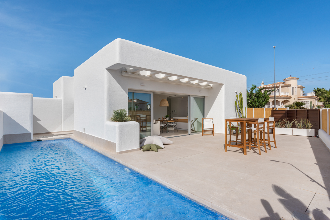 House in La Marina - view 1